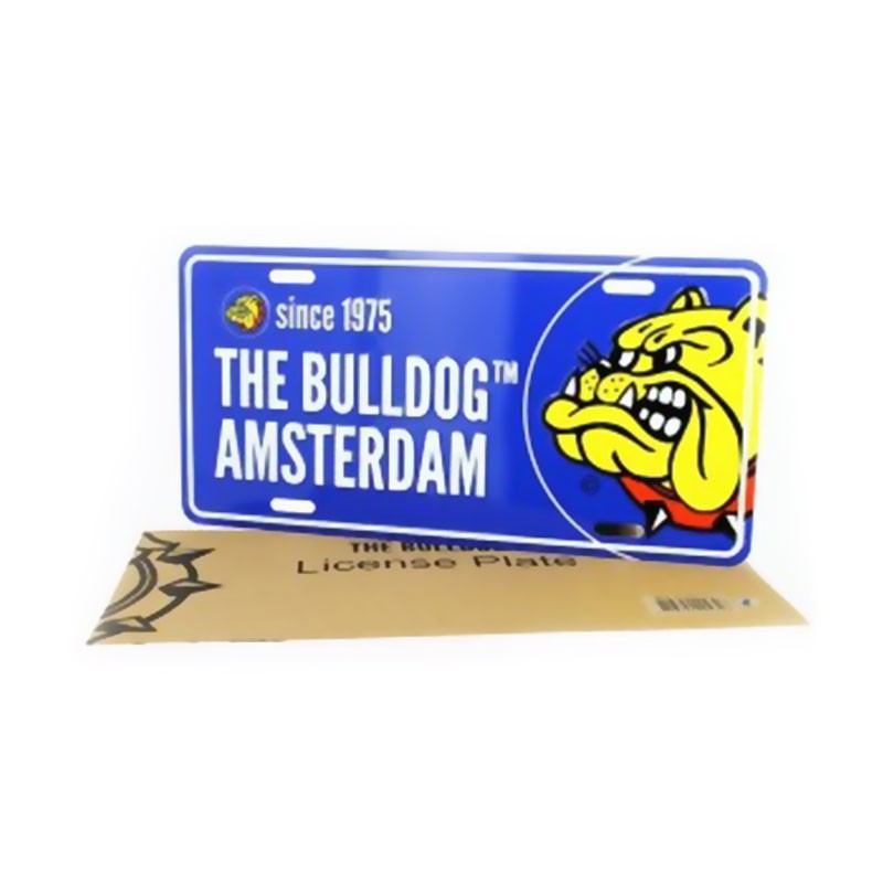DE BULLDOG BLAUWE NUMMERPLAAT IN PAPIEREN ZAK
