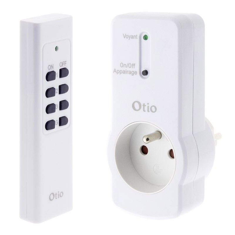 Remote control socket with remote control - Otio