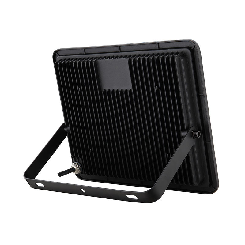 ADVANCED STAR 100W 3000K LED-STRAHLER FLOODLIGHT 7000LU ADVANCED STAR 100W 3000K LED-STRAHLER FLOODLIGHT 7000LU
